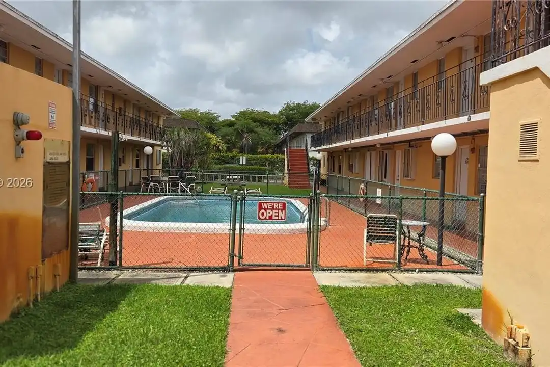 3800 SW 102nd Ave #108 - View 2