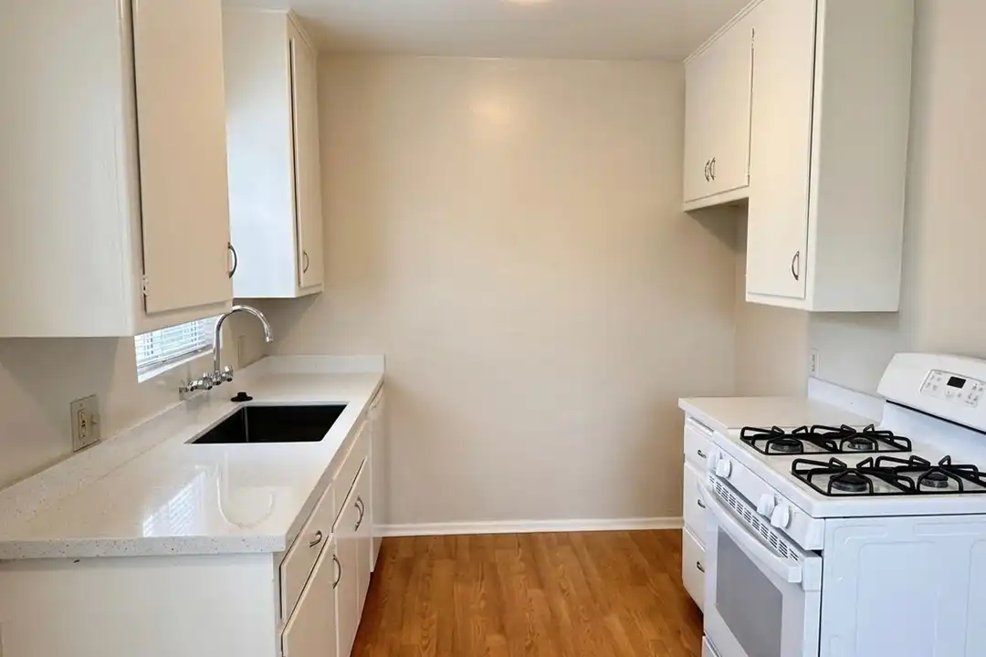 5960 Linden Ave unit #1 - View 4
