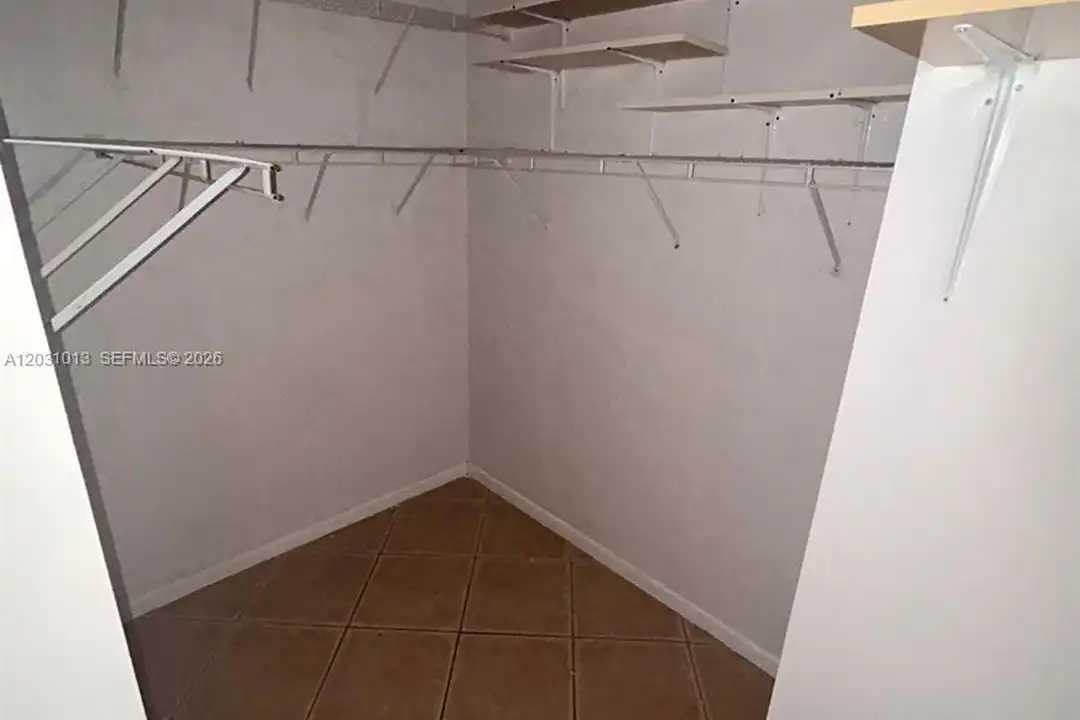 2350 NE 135th St unit 706 - View 6