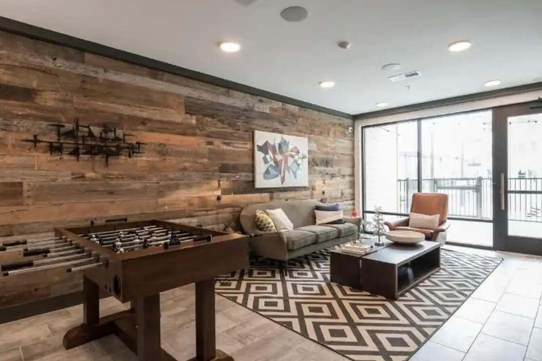 1005 W Main St - View 5