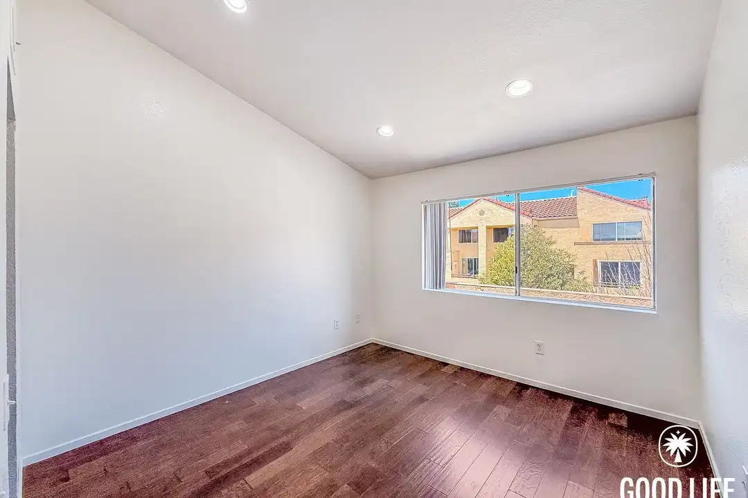 3941 Nobel Dr unit 164 - More