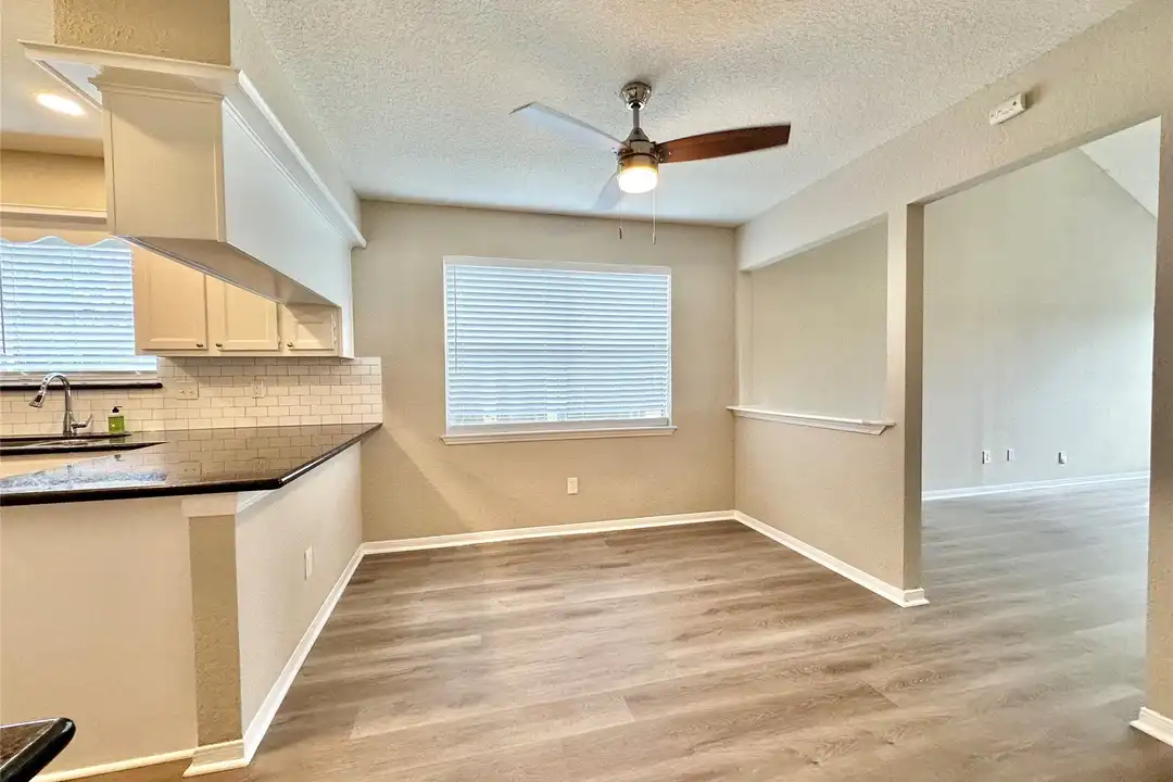 1514 Park Meadow Dr - View 5