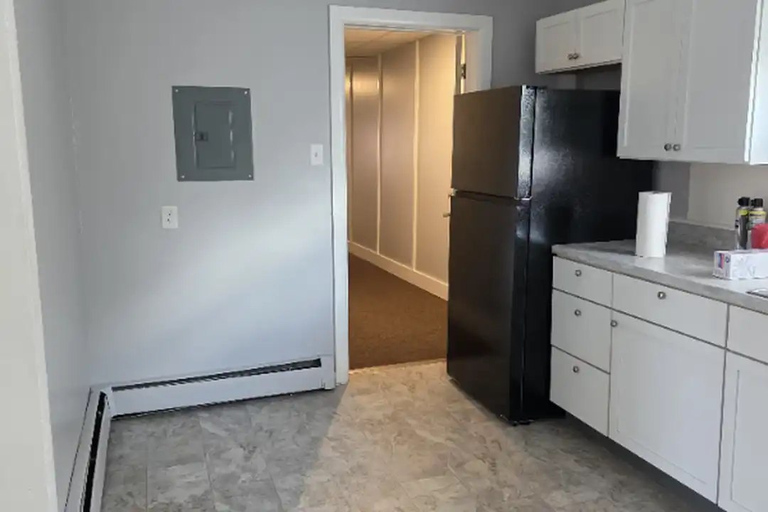 34 N Earl St unit 2 - View 2