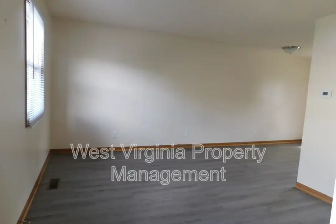 219 Cardinal Wy unit 49 - View 3
