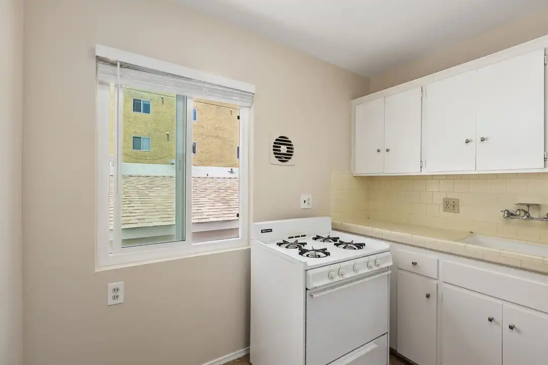 3525 Reynard Way unit F - More