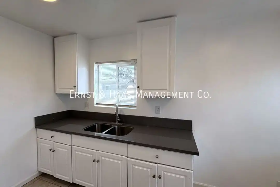 840 Walnut Ave - View 6