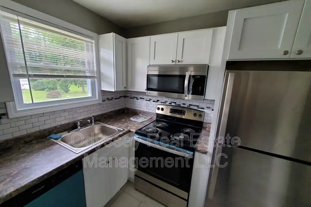 41 Jacobstown Rd unit 5 – photo 1 of 21