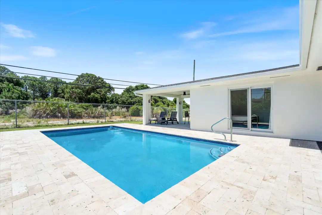 108 SE 31st Ave - View 4