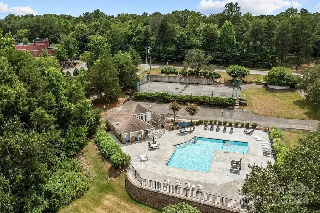 House in Mooresville - View 3