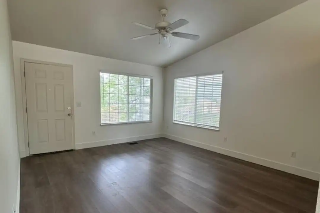 863 Blizzard Ct - View 2