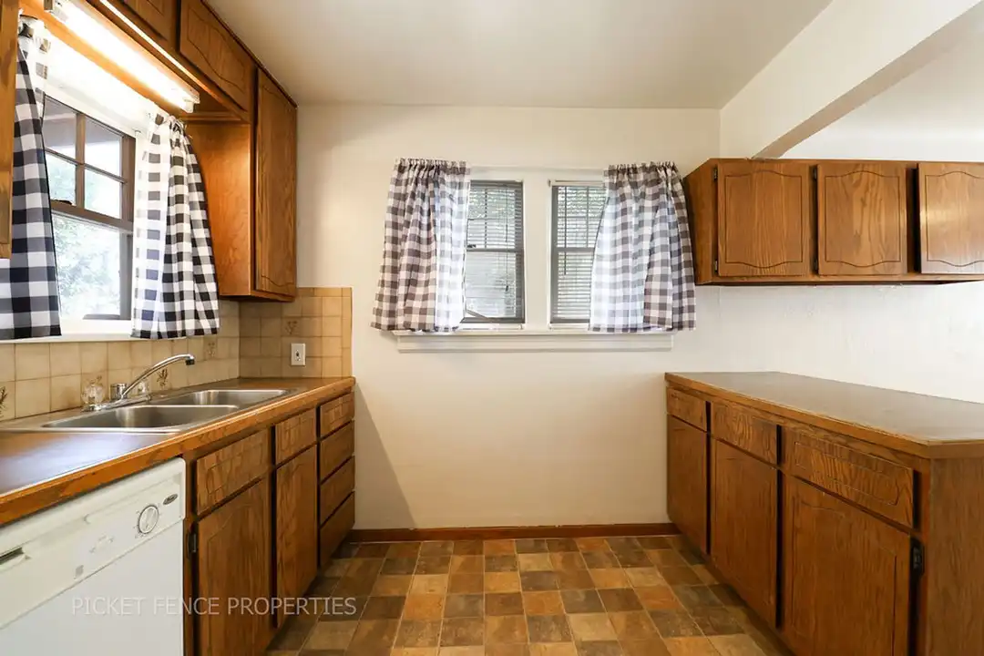 2216 9th Ave unit 2216 9th Avenue Unit A - View 5