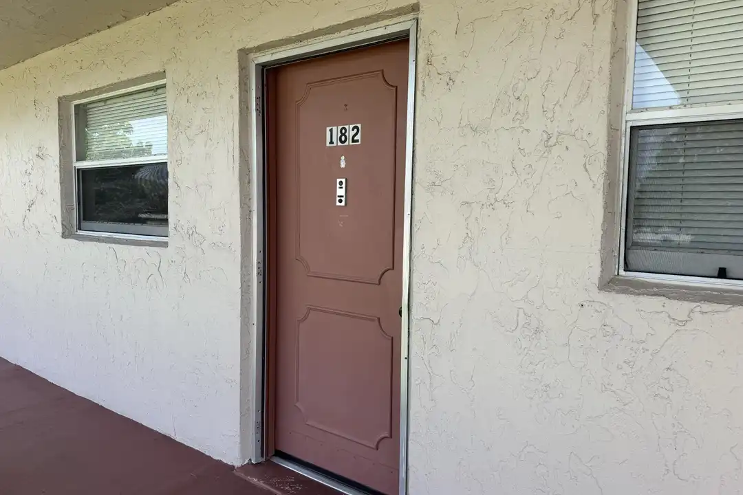500 Bonnie Blvd #182 – photo 1 of 20