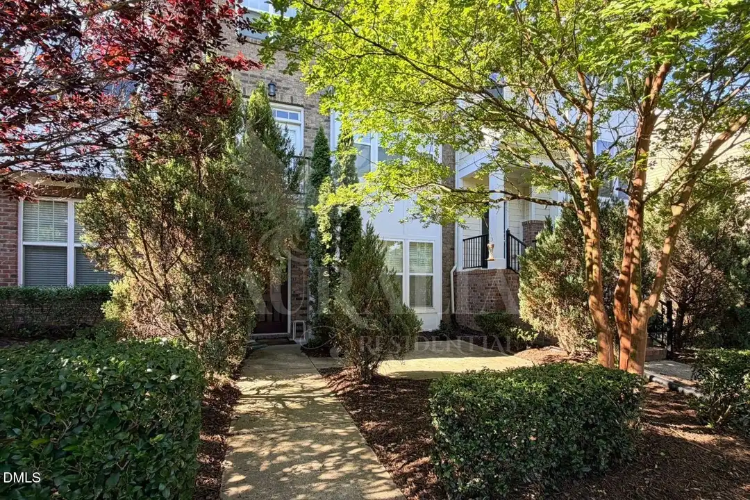 9310 Wooden Rd - More
