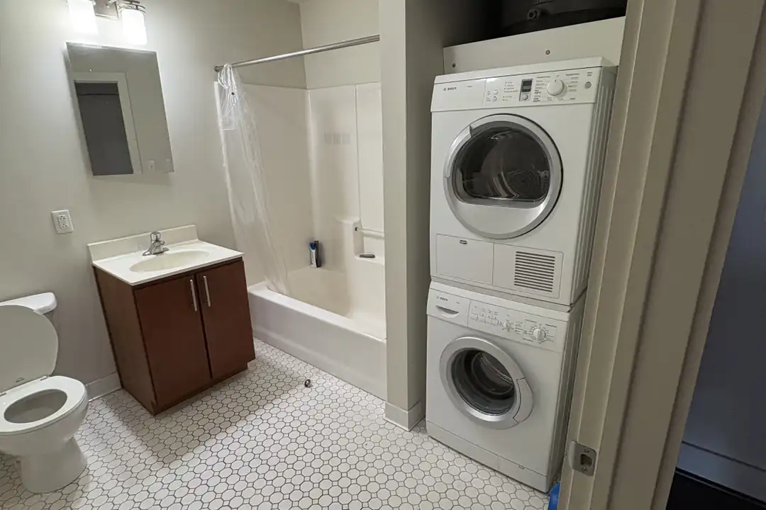 129 N Washington Ave unit 712 - View 3