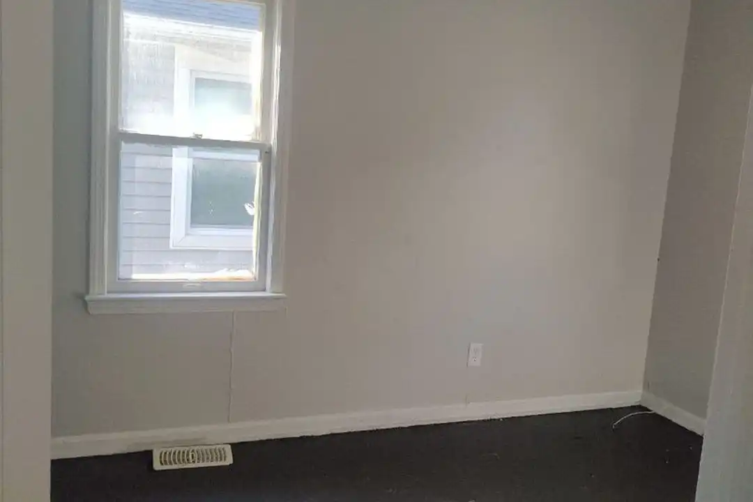 12510 Summerland Ave – pohled 4