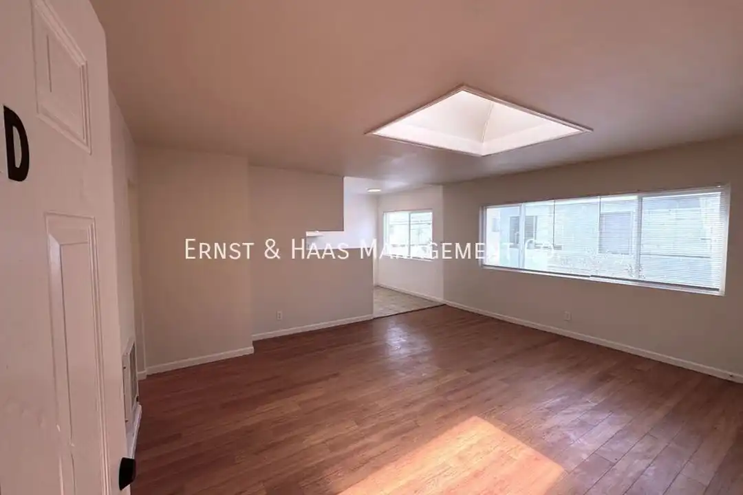 840 Walnut Ave - View 2