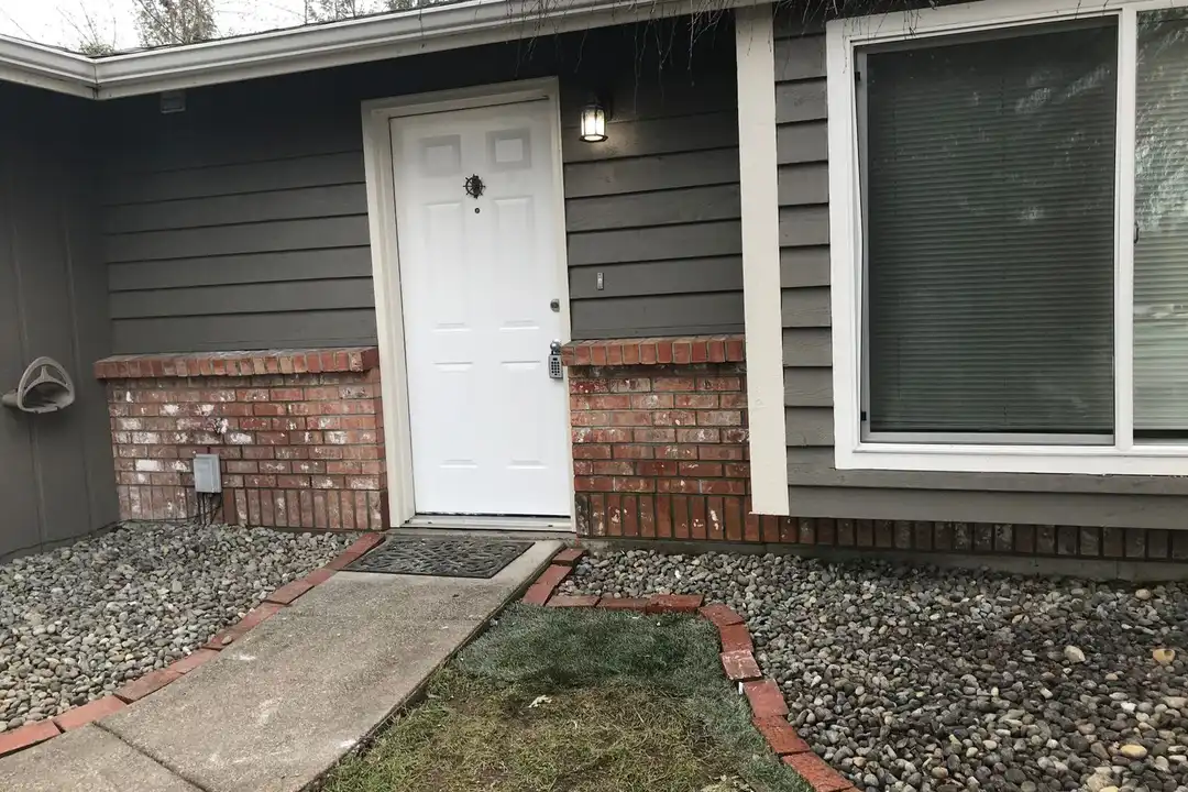 6714 111th St Ct E unit 6712 111th St Ct E - View 2
