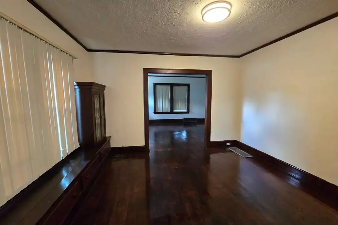 439 E 148th St unit 1 – photo 1