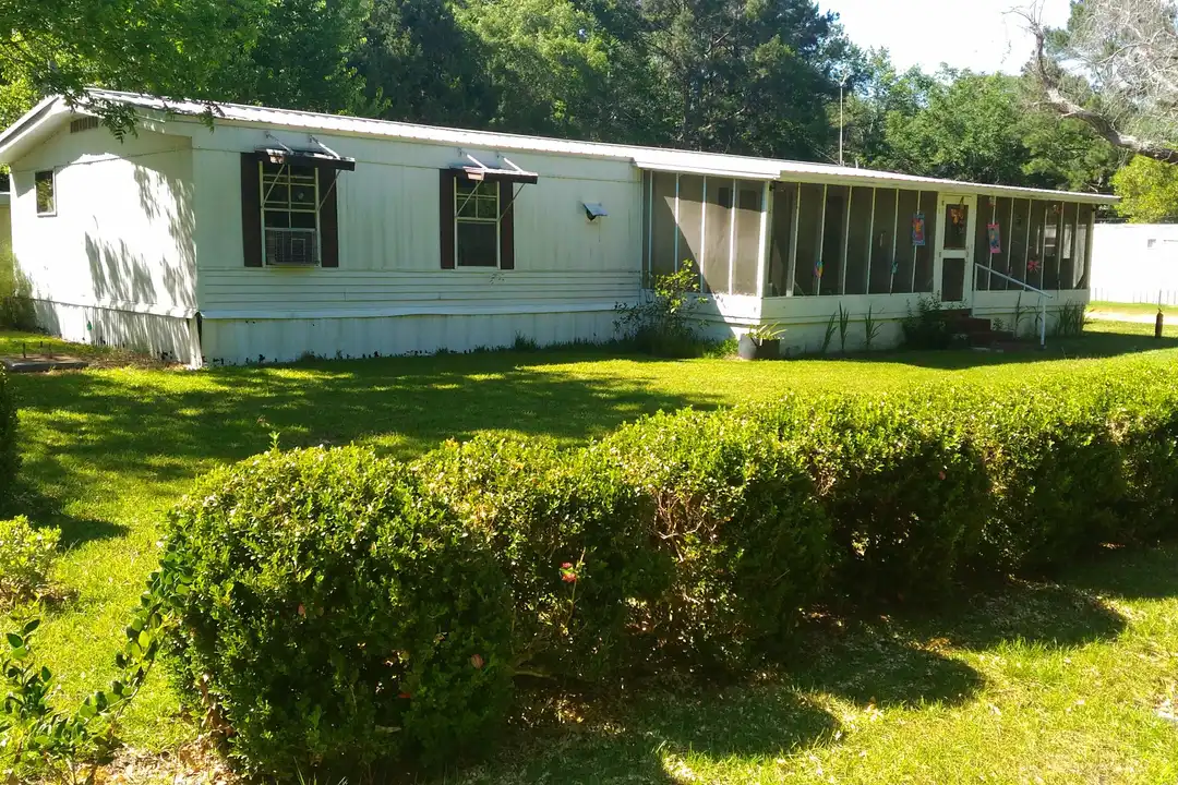 5457 Creel St – photo 1 of 6