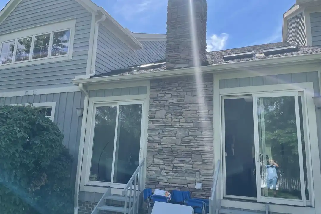 2436 Richmond Rd – photo 1