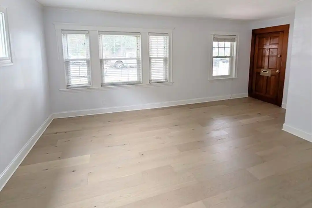 115 Bennett St #1 – photo 1