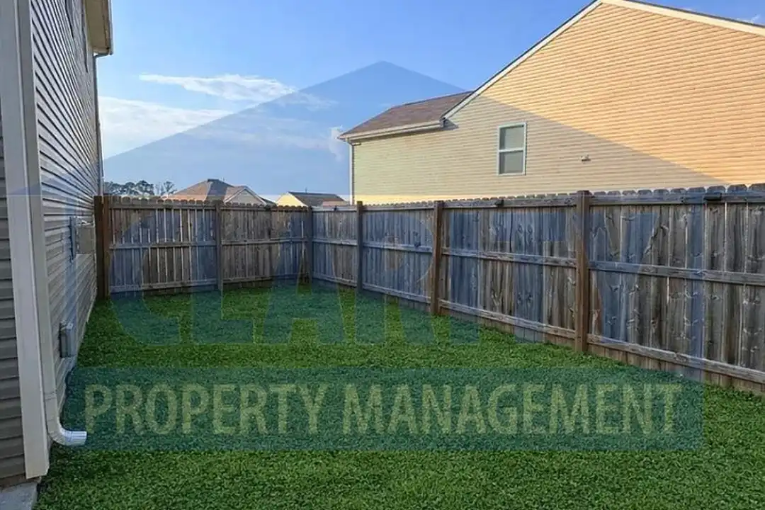 3308 Harmony Ct NE - View 3
