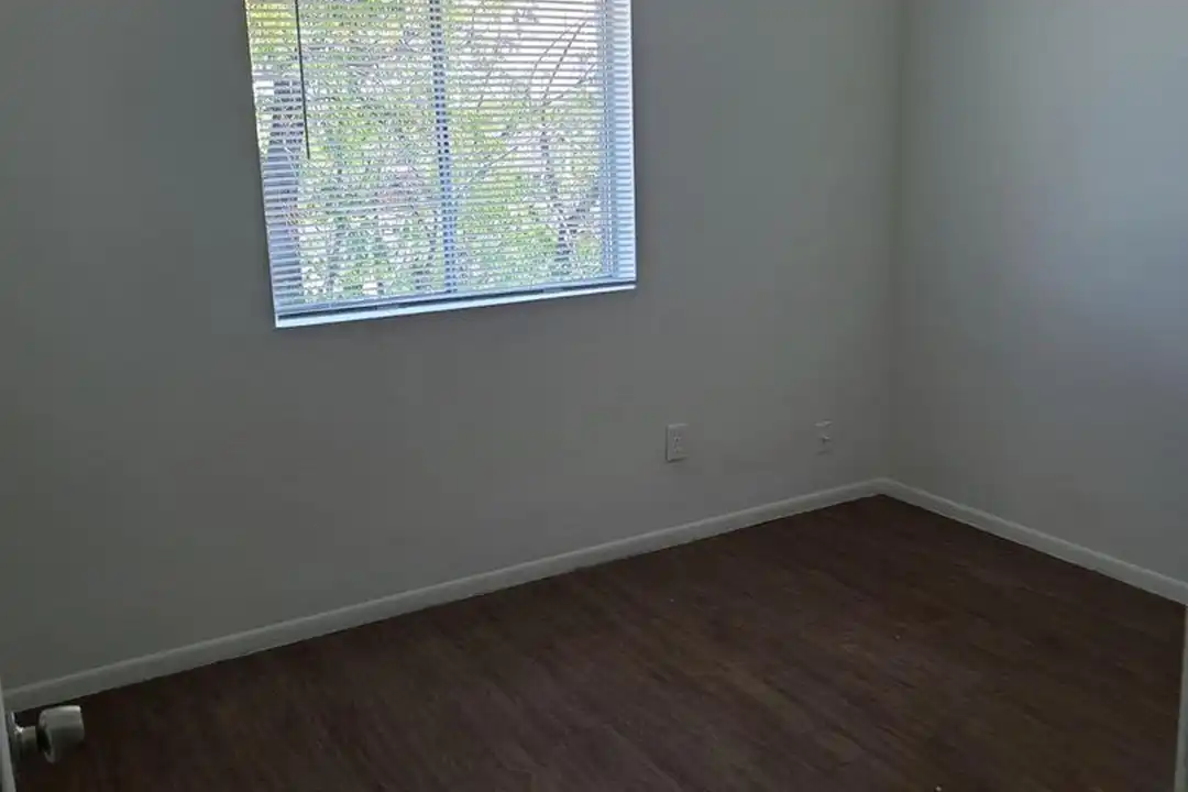 Apartment in Phoenix - More