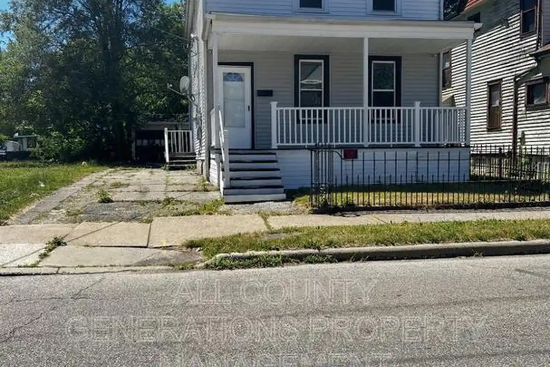 1230 Norwood Rd – photo 1