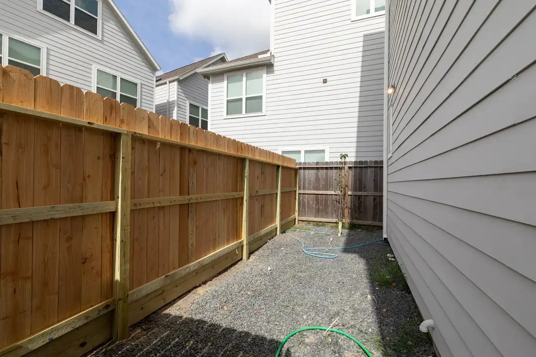 603 Link Rd unit G - View 4