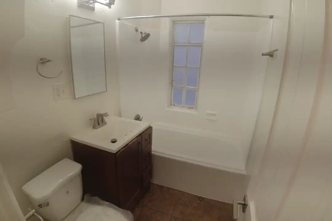 620 N Sweetzer Ave unit 3 - View 3