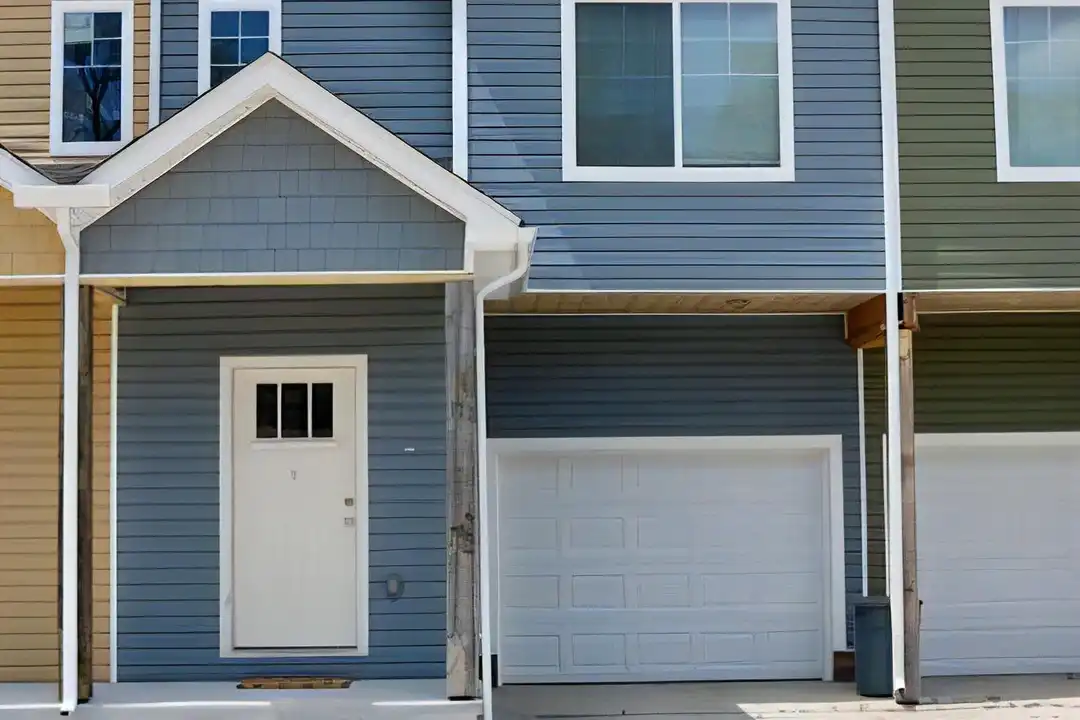 5 Honey Locust Ln – photo 1 of 23