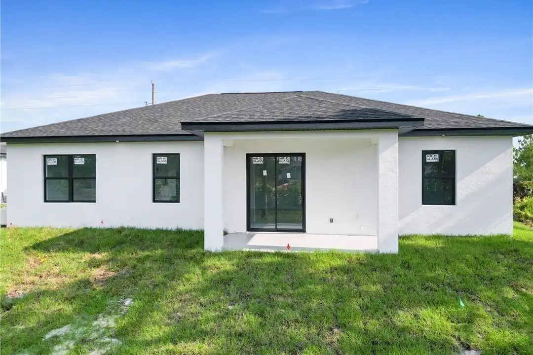 House in Lehigh Acres - More