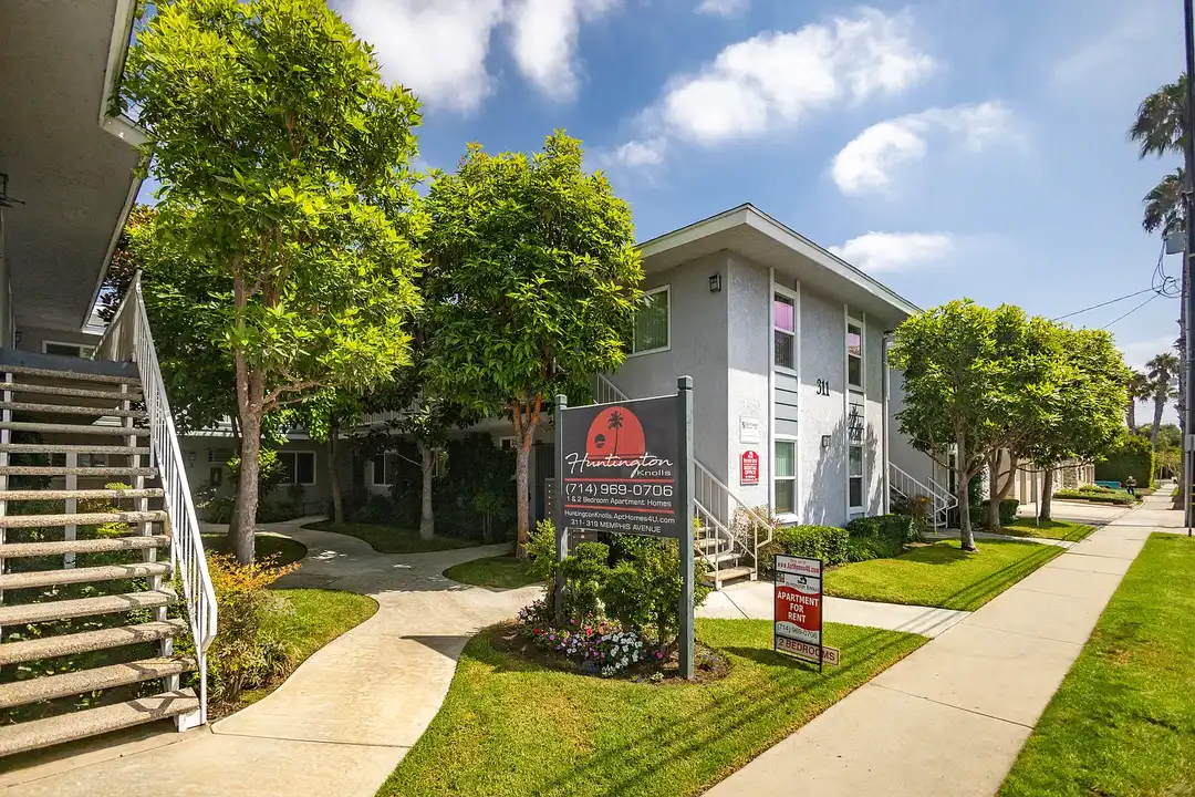 Huntington Knolls Apartment Home - More
