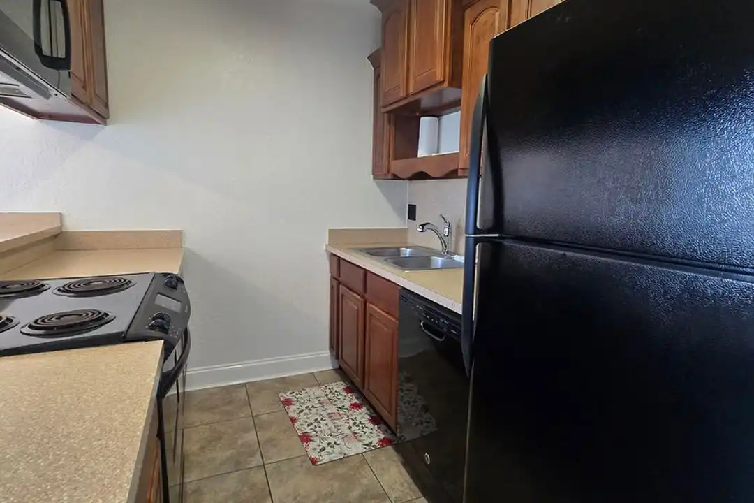 432 Auburn Dr unit 204 - View 5