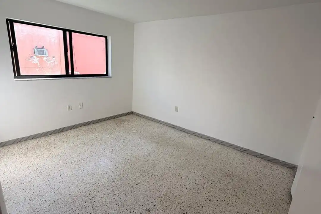 428 SW 5th Ave unit 203 - View 3