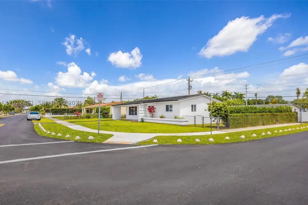 House in Miami - View 3