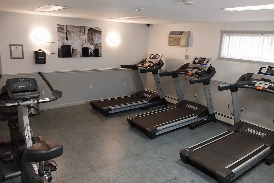 Brittany Springs Apartments – photo 1 of 26