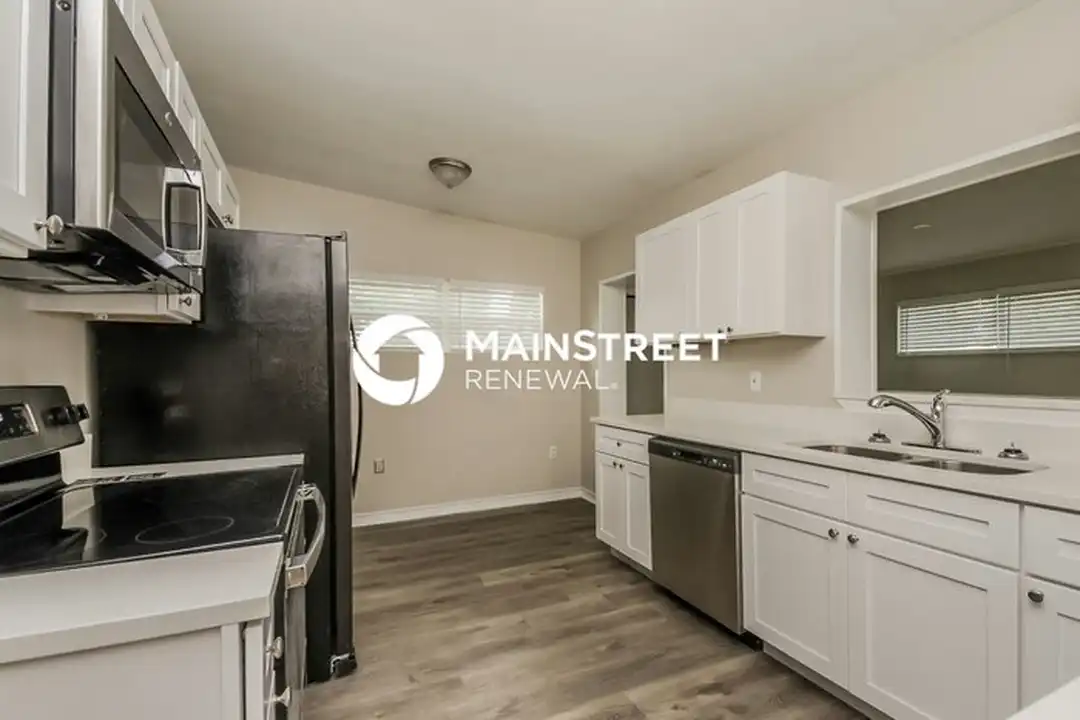 2803 Glendora Ave – pohled 6