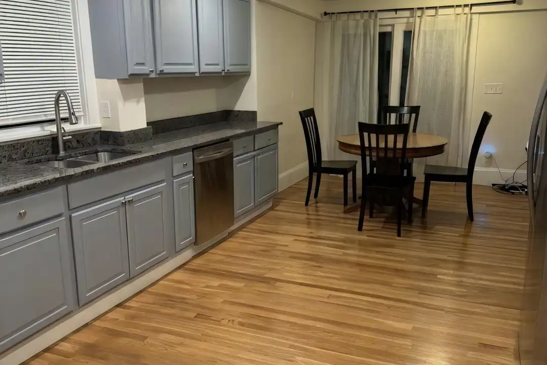 8 Benson St unit 0 - View 2