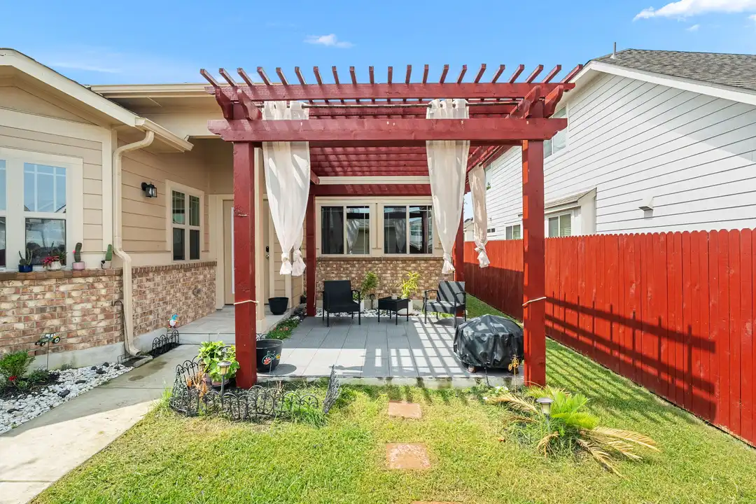 5917 Principale Dr - View 2