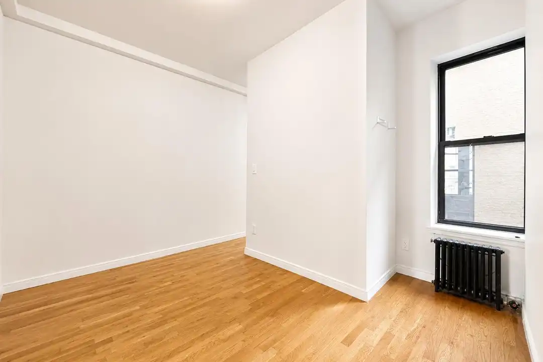1270 1st Ave unit 5B - View 4