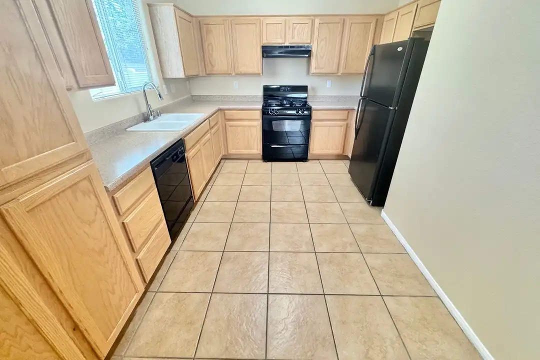 House in Las Vegas, Silverado Ranch - View 5