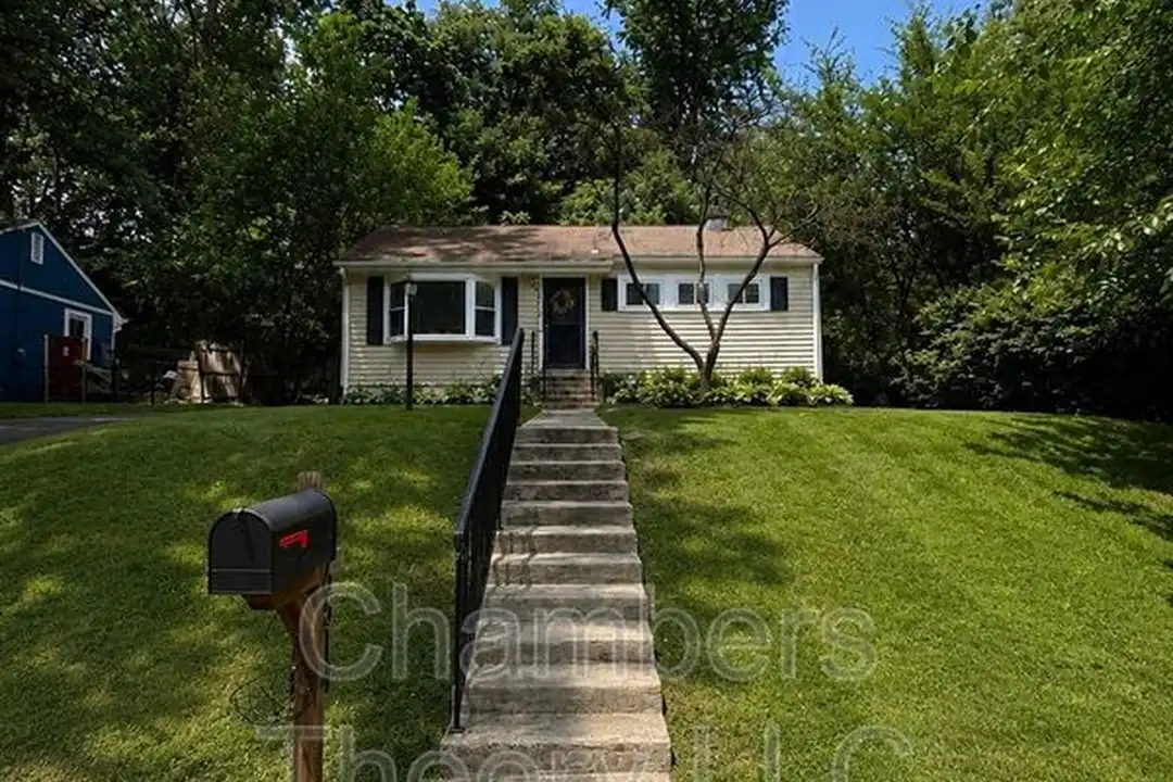 6514 Berkshire Dr – photo 1
