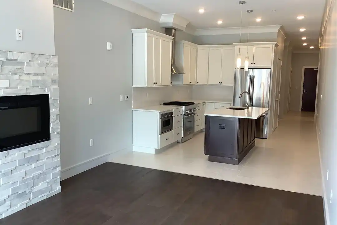 856 N Old Woodward Ave unit 300 – photo 1