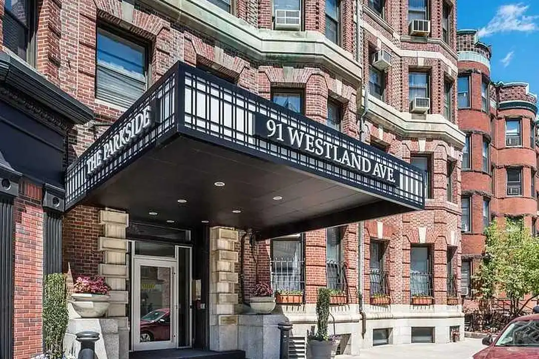 101 Westland Ave - View 2