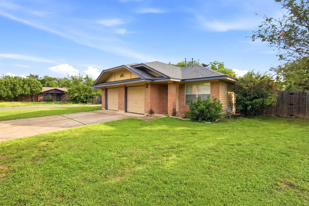 2304 Smith Branch Blvd unit B - View 4
