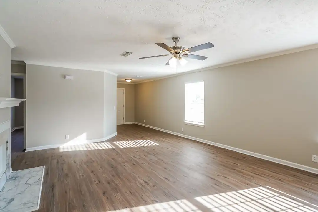 5125 Hickory Grove Dr - View 4