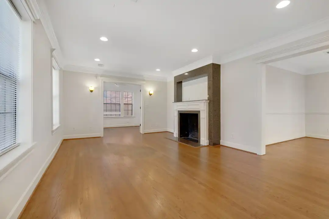 2306 Blodgett St unit 1 - View 2