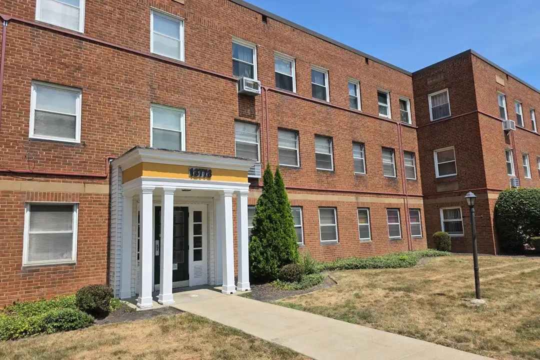 13773 Cedar Rd unit 109 – photo 1