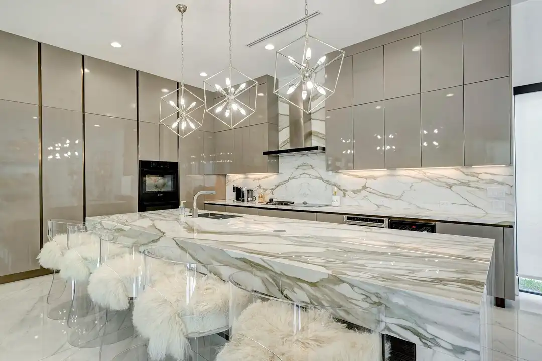 4028 Chatham Ln - View 5